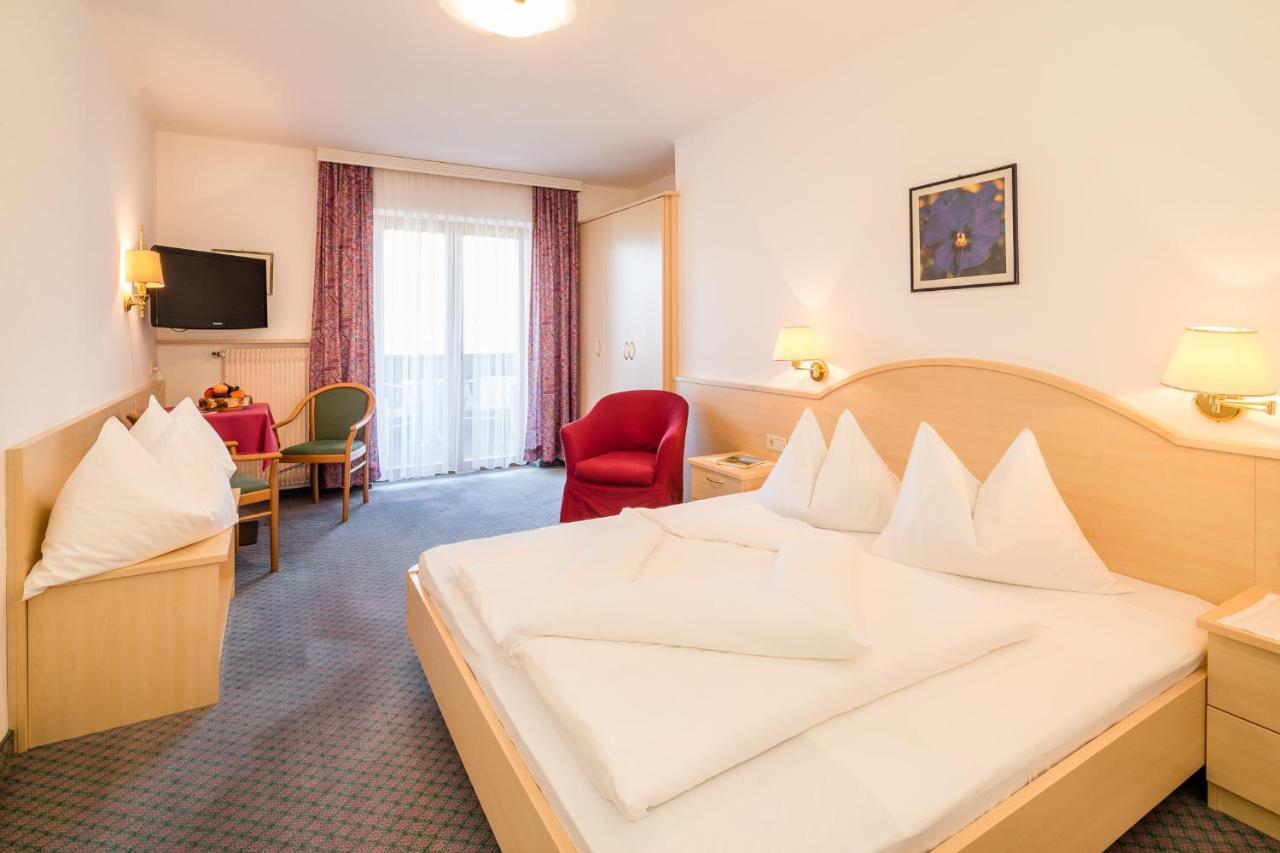 Hotel Bellevue Tirolo Ngoại thất bức ảnh