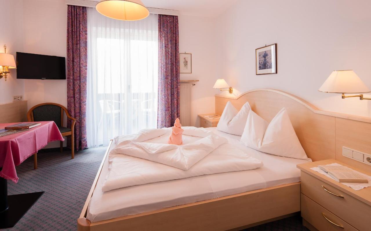 Hotel Bellevue Tirolo Ngoại thất bức ảnh