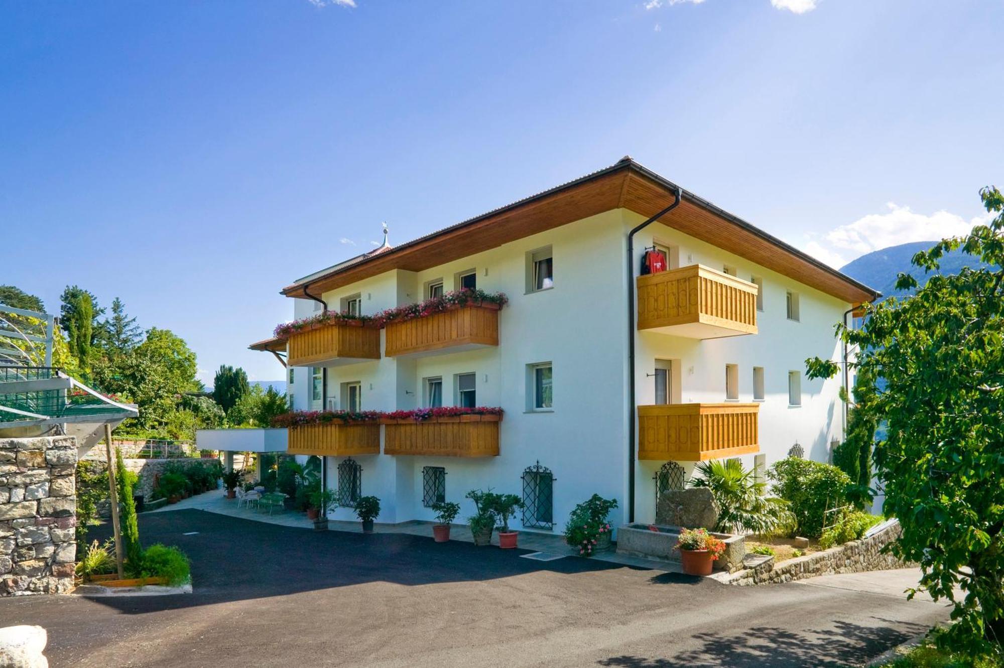 Hotel Bellevue Tirolo Ngoại thất bức ảnh